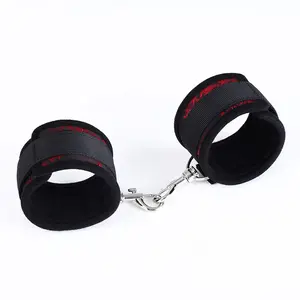 Наручники OHMAMA Fetish Кожа Черные