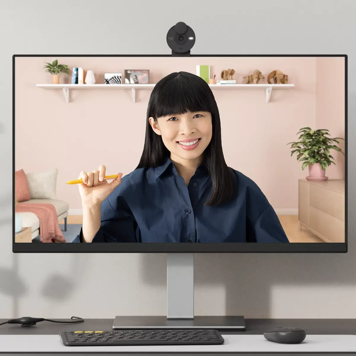Веб-камера Logitech Brio 300 Photo 2