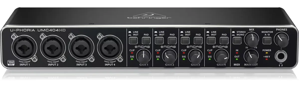 Behringer UMC404HD USB audio interface Photo 2