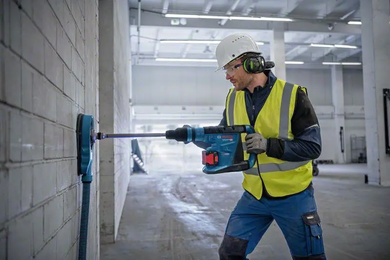 Perforators Bosch GBH 18V-40 C Professional