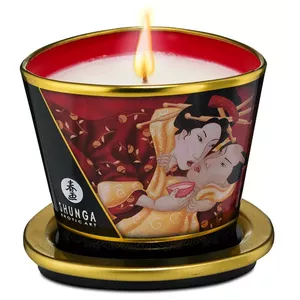 Masāžas svece Shunga Romance 170 ml — svece ādas un intīmai masāžai, zemeņu/šampanieša aromāts, degšanas laiks līdz 40 h