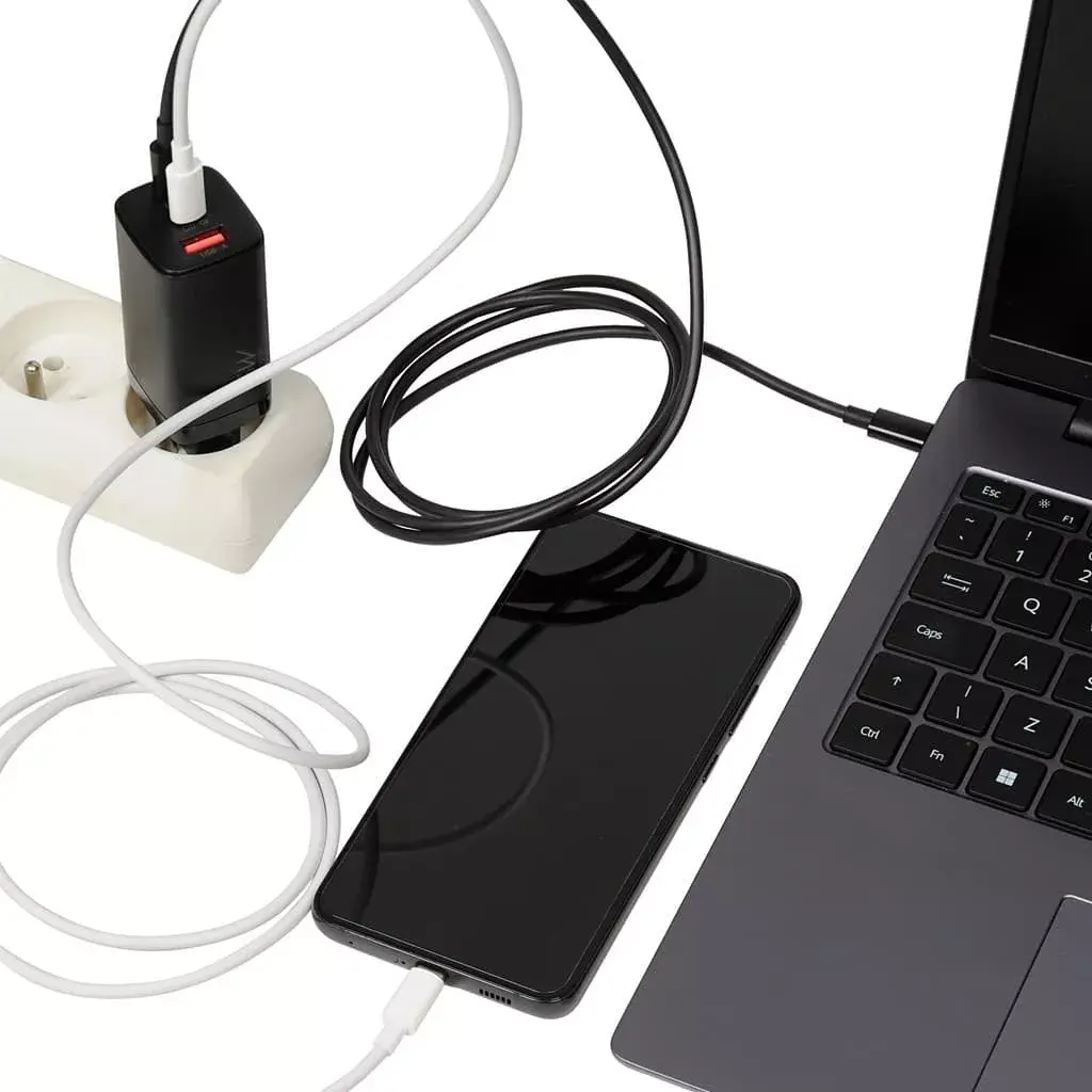 Lādētājs IBOX ILUC65B — 65 W, 3x USB Photo 5