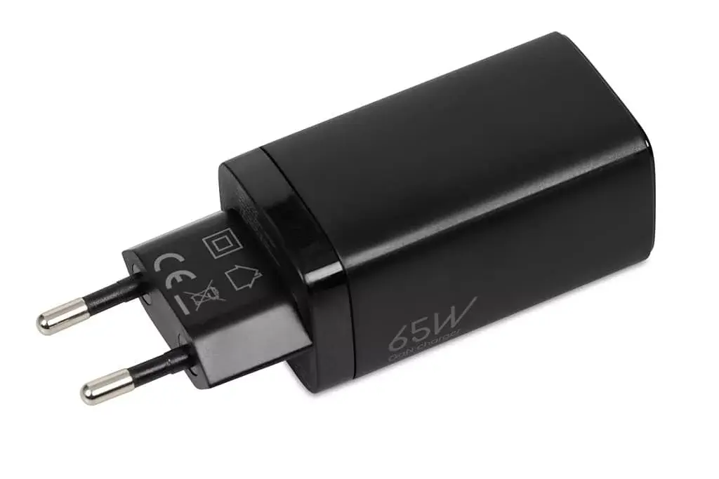 Lādētājs IBOX ILUC65B — 65 W, 3x USB Photo 7