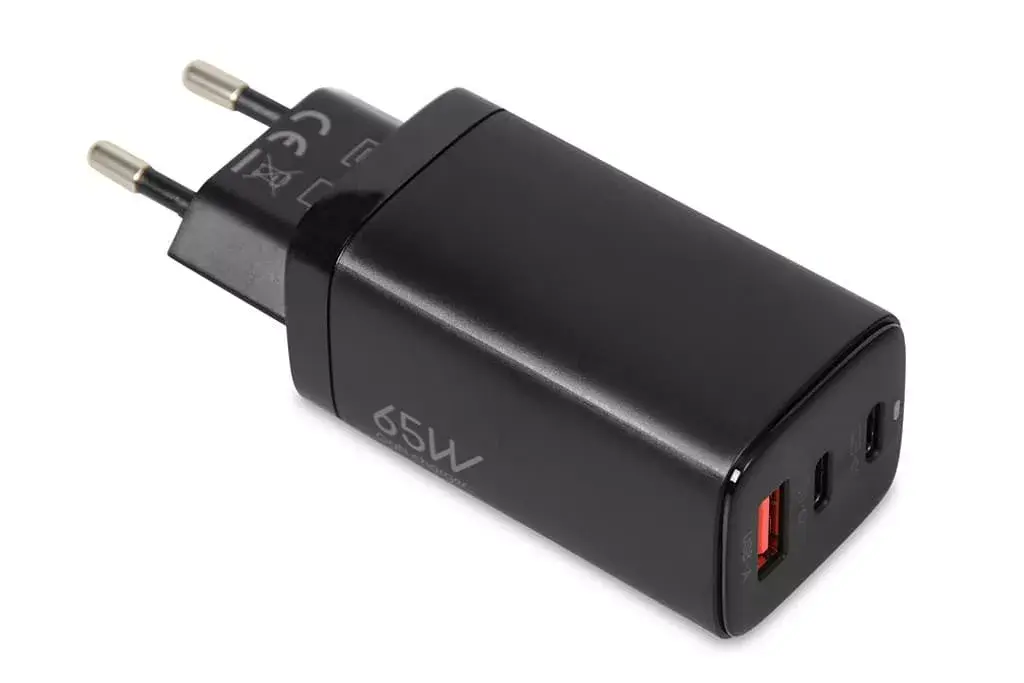Lādētājs IBOX ILUC65B — 65 W, 3x USB Photo 9