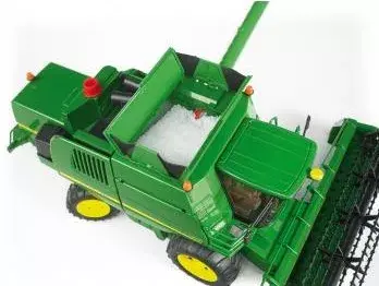 Игрушечный трактор BRUDER John Deere T670i Photo 11