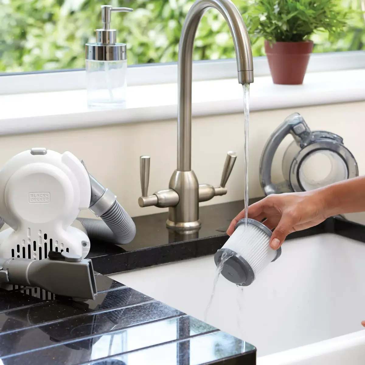 Rokas putekļsūcējs Black & Decker PD1820L-QW Photo 19