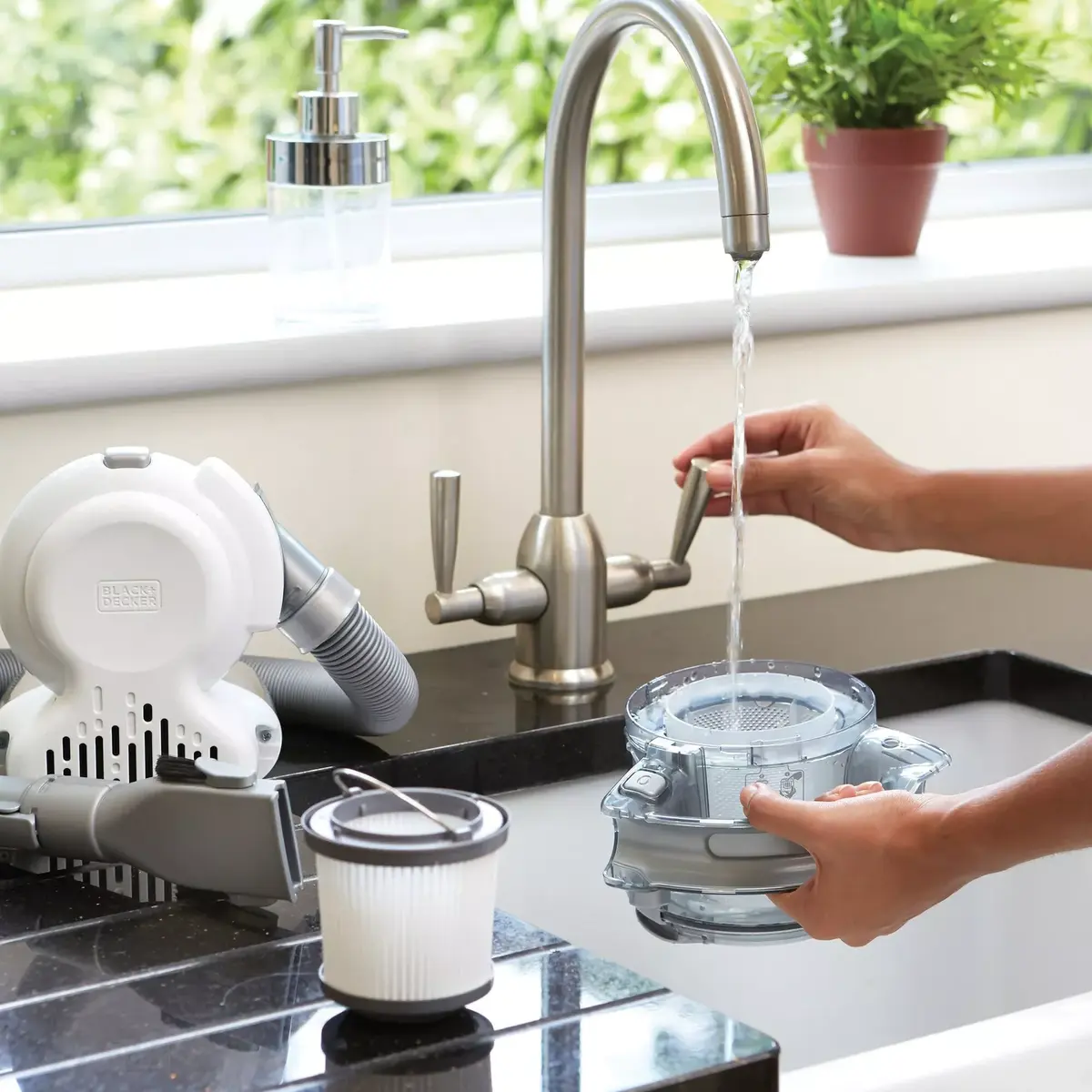 Rokas putekļsūcējs Black & Decker PD1820L-QW Photo 20