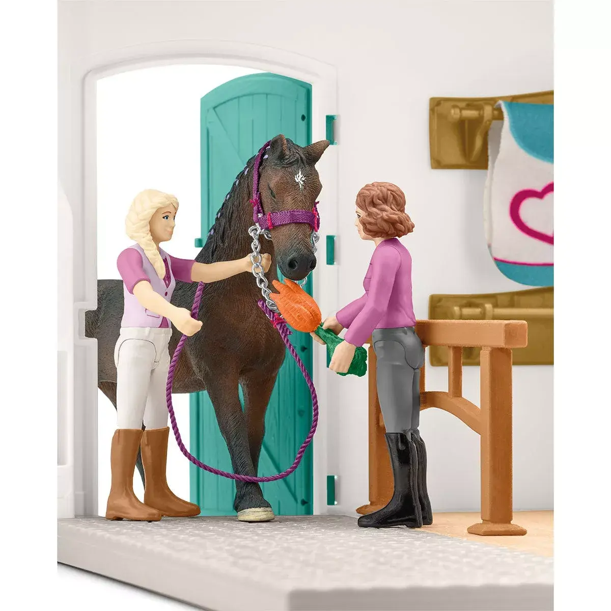 Fermas Schleich HORSE CLUB Zirgus veikals Photo 12