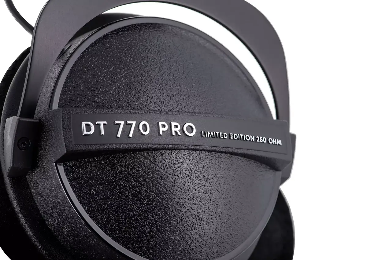 Austiņas Beyerdynamic DT 770 PRO 250 OHM Photo 6