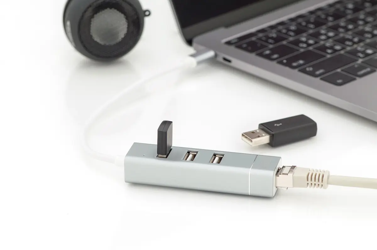 DIGITUS DA-70253 USB Type-C 3-Port Hub & LAN Adapter Photo 4