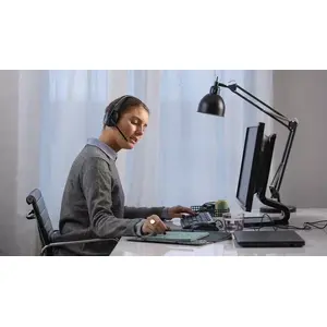 Enjoy flexible connectivity and great audio