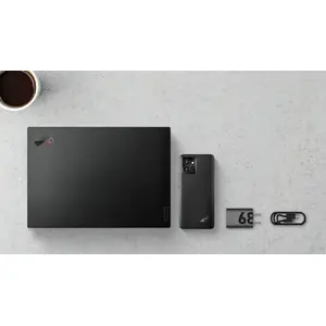Universal 68W TurboPower™ charging