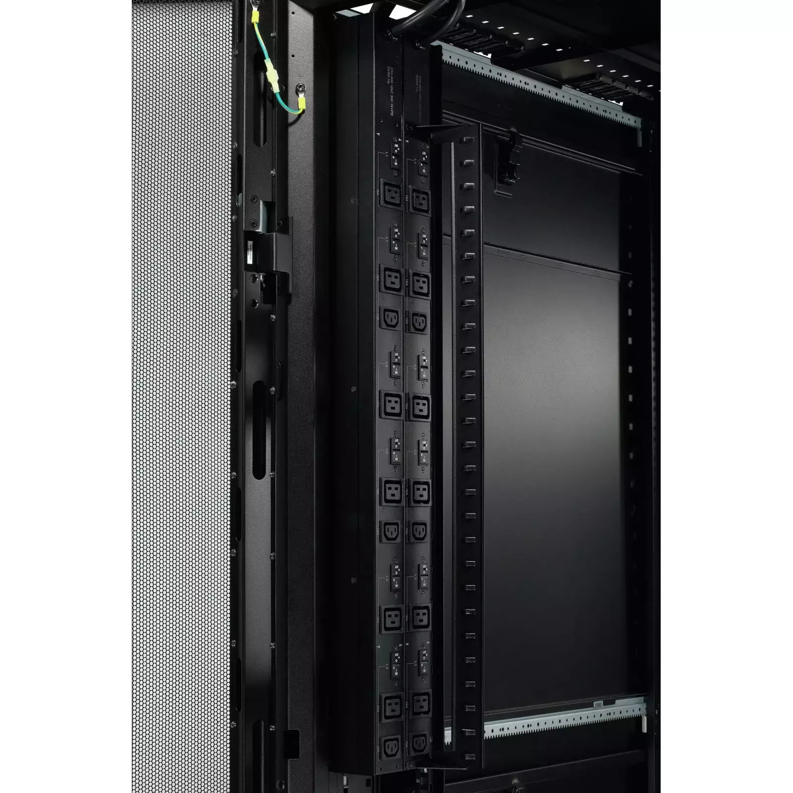 Schneider Electric AP7555A Photo 5