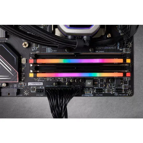 Модуль памяти Corsair 16 ГБ CMW16GX4M2Z2933C16 Photo 5