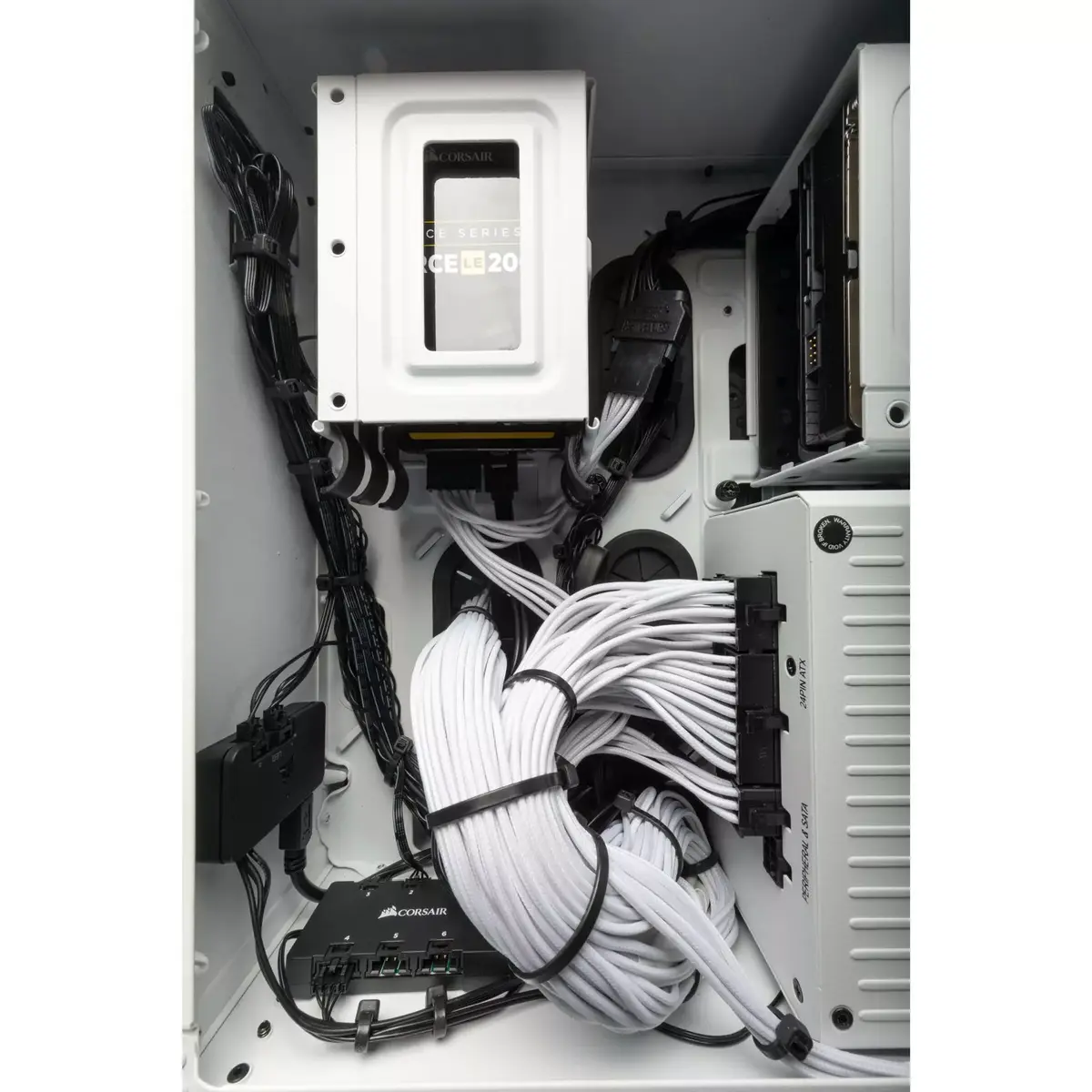 Datora korpuss Corsair Crystal 280X Photo 30