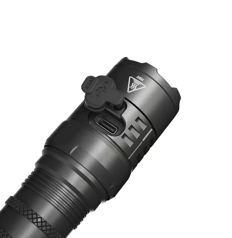 Tactical flashlight Nitecore P23i Photo 2