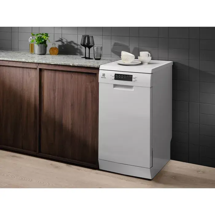 Electrolux ESS43210SW Dishwasher Photo 7