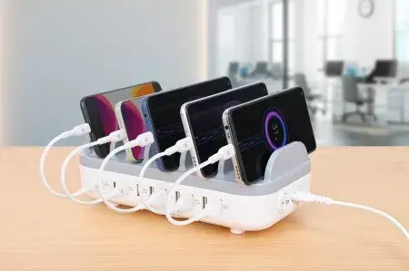 Charging Station Manhattan 10x Ports Photo 6