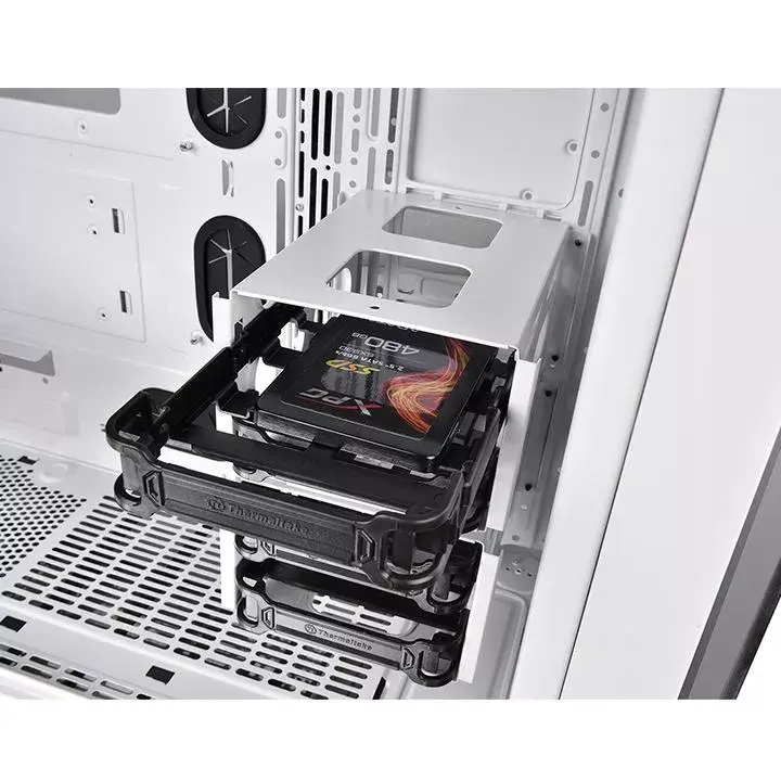 Компьютерный корпус Thermaltake View 71 Photo 18