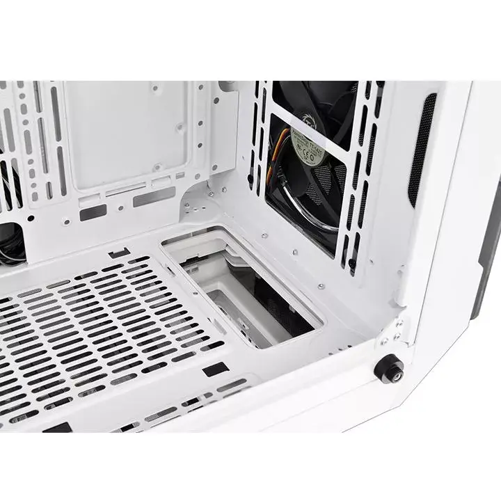 Компьютерный корпус Thermaltake View 71 Photo 28