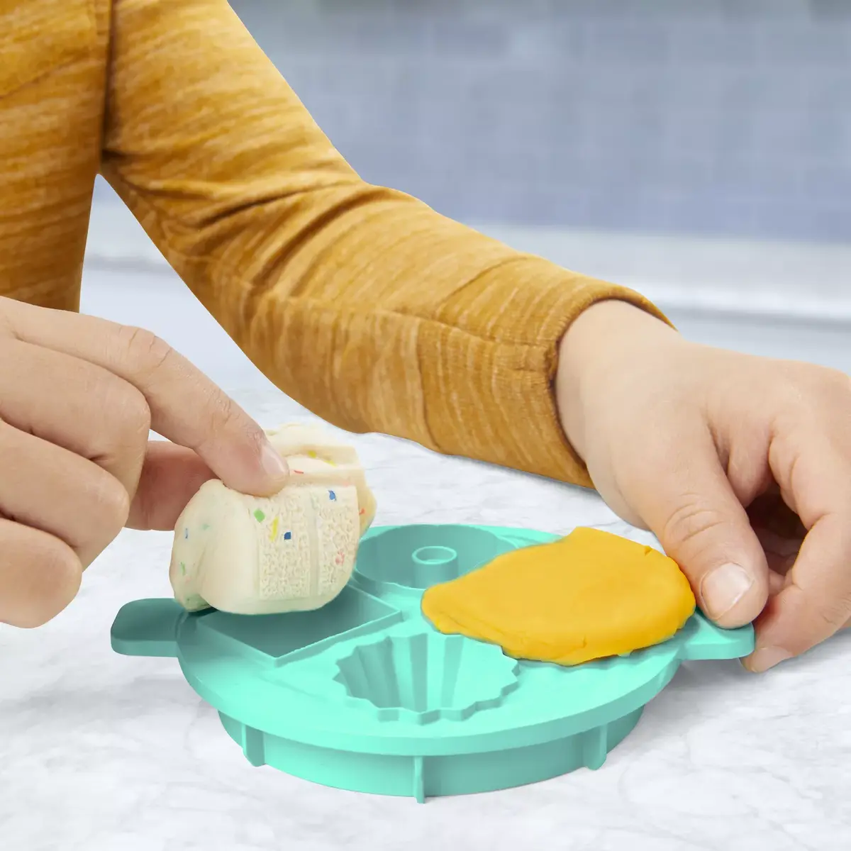 Набор для детской кухни Play-Doh Kitchen Creations Magical Mixer Photo 9
