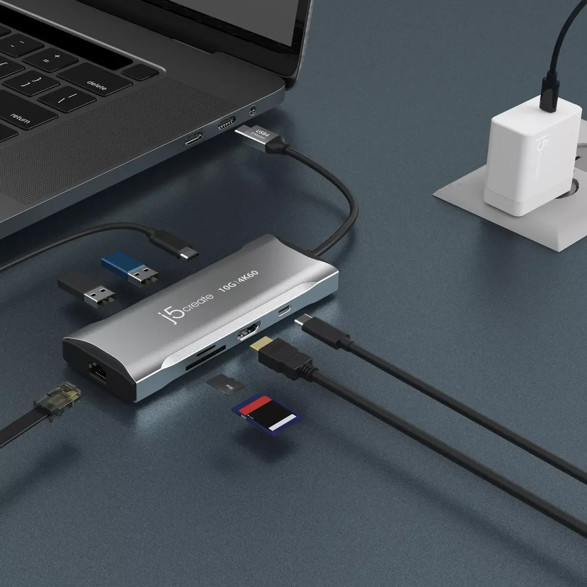 j5create JCD393 4K60 Elite USB-C Mini Doks Photo 7