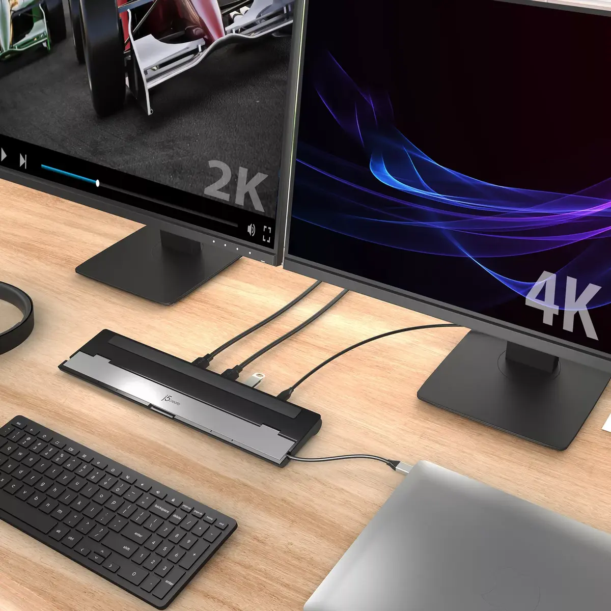 j5create JCD542-N USB-C Dual HDMI Docking Station Photo 8