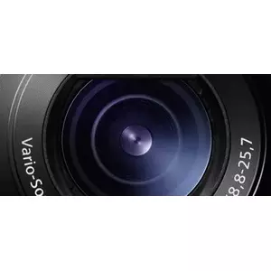 ZEISS® Vario-Sonnar T* lens for rich depiction