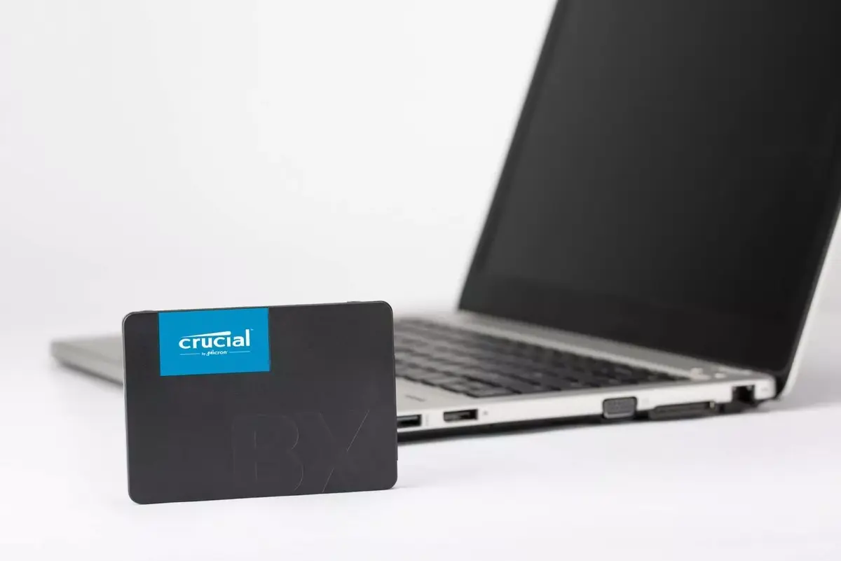 CRUCIAL CT240BX500SSD1 649528787323 Photo 21