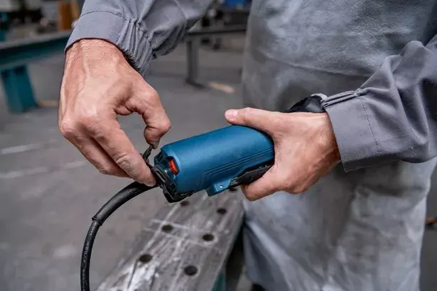 Угловая шлифмашина Bosch GWS 17-150 PS PROFESSIONAL Photo 5