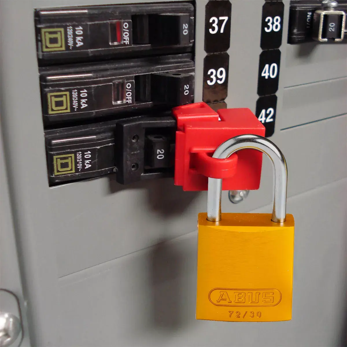 Lockout Tagout Device Brady 65396 Photo 3