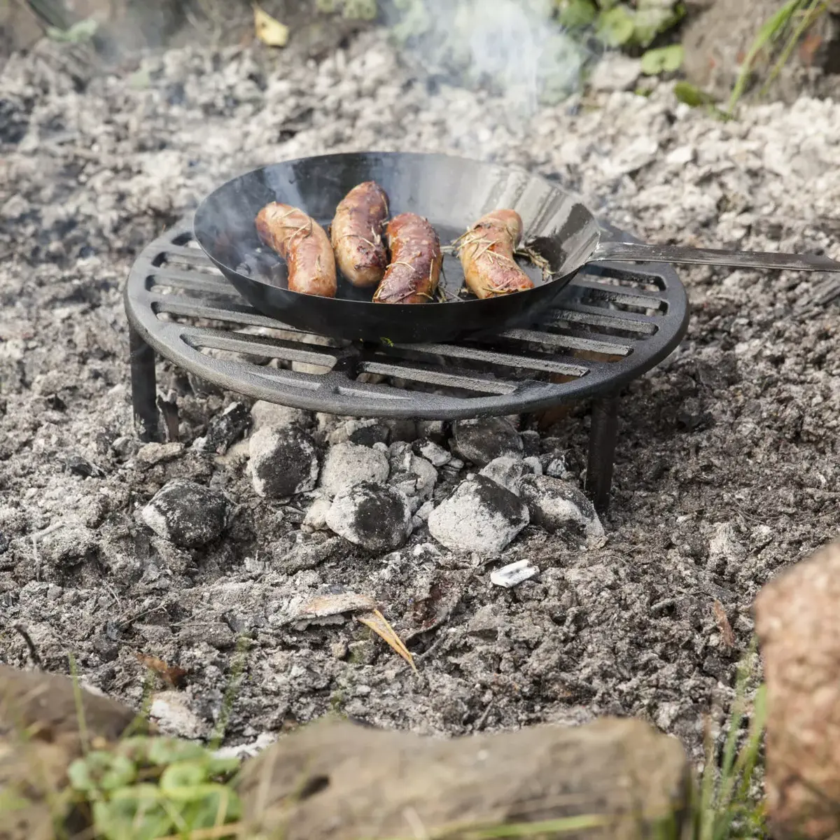 Esschert Design FF233 Outdoor Firewood Grill Photo 13