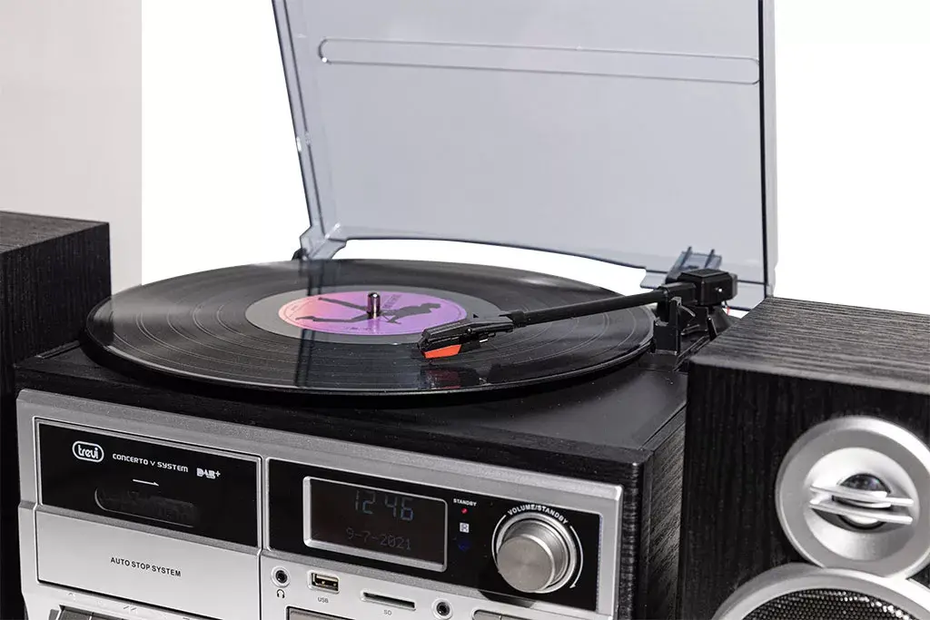 Проигрыватель Trevi TT 1072 DAB Photo 4