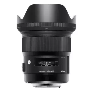 Wide lens SIGMA Art 24mm F1.4 DG HSM — 24mm, F1.4, 15 elements/11 groups, 0.25 m focus