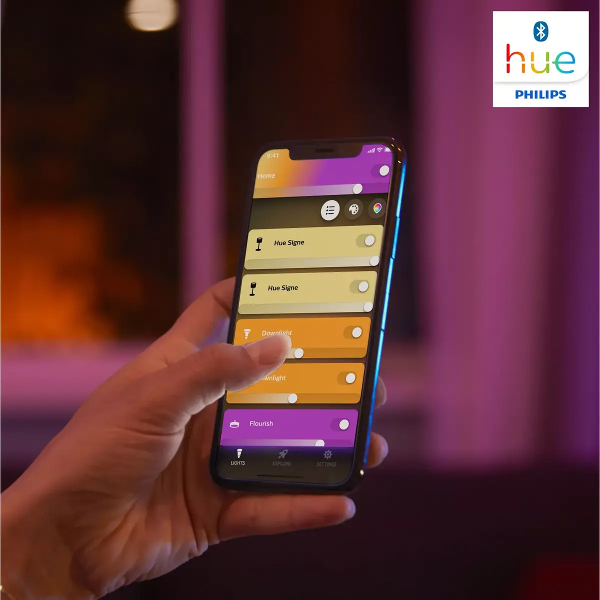 Smart table lamp Bloom Photo 6