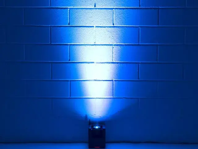 Диско стробоскоп Eurolite UP-1 QCL Photo 9