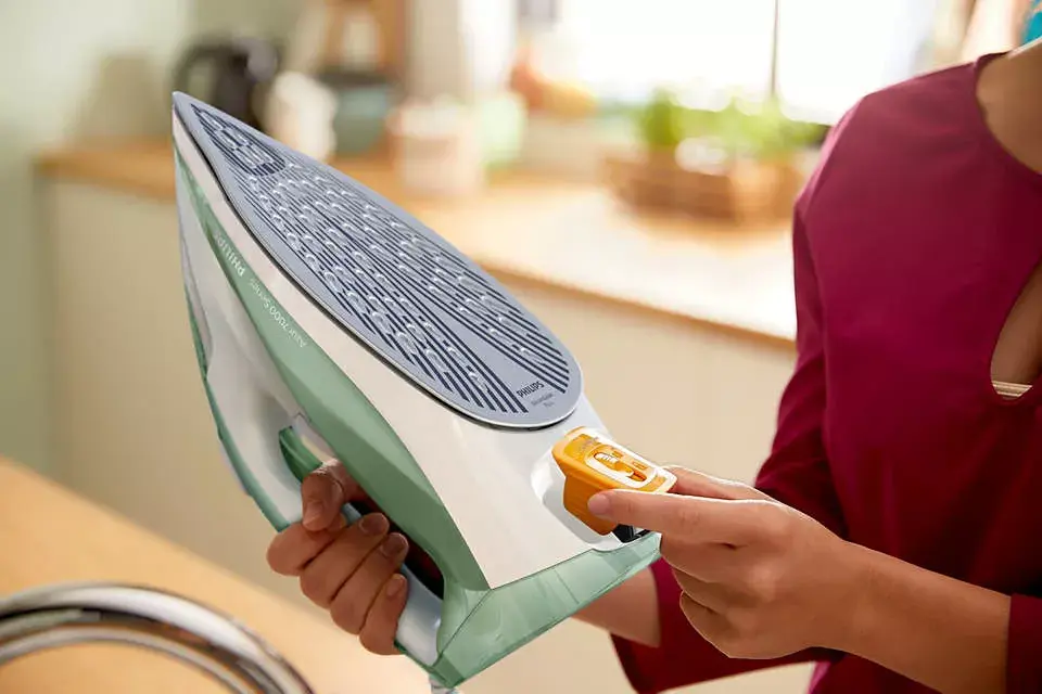 Philips steam iron 7000 DST7012/70 Photo 4
