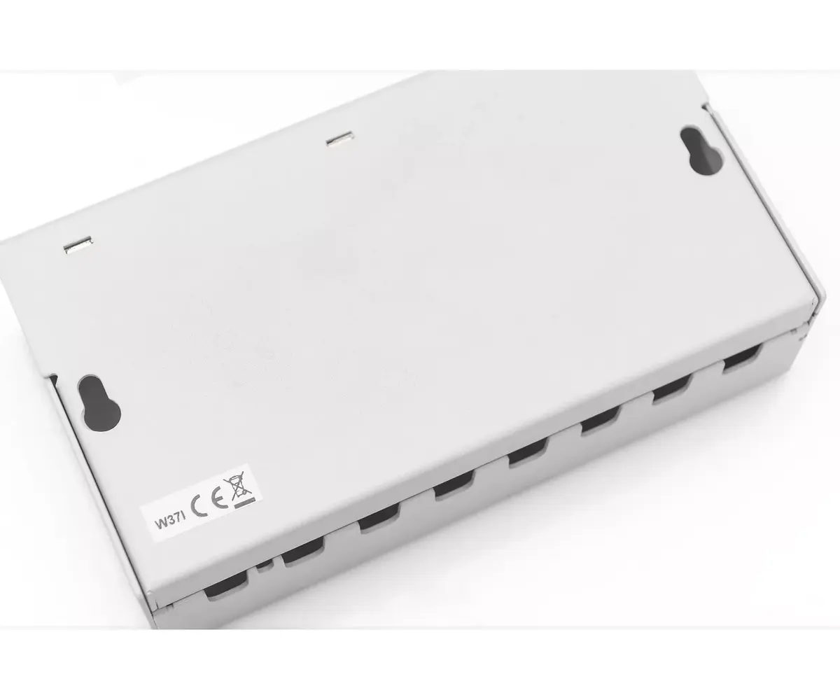 DIGITUS shielded 8-port desktop modular blank patch panel Photo 6