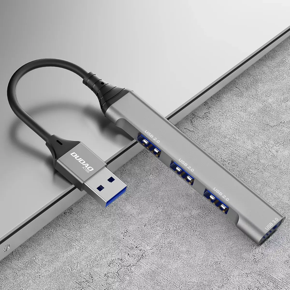 DUDAO 4-IN-1 daudzfunkcionāls USB centrmezgls Photo 3
