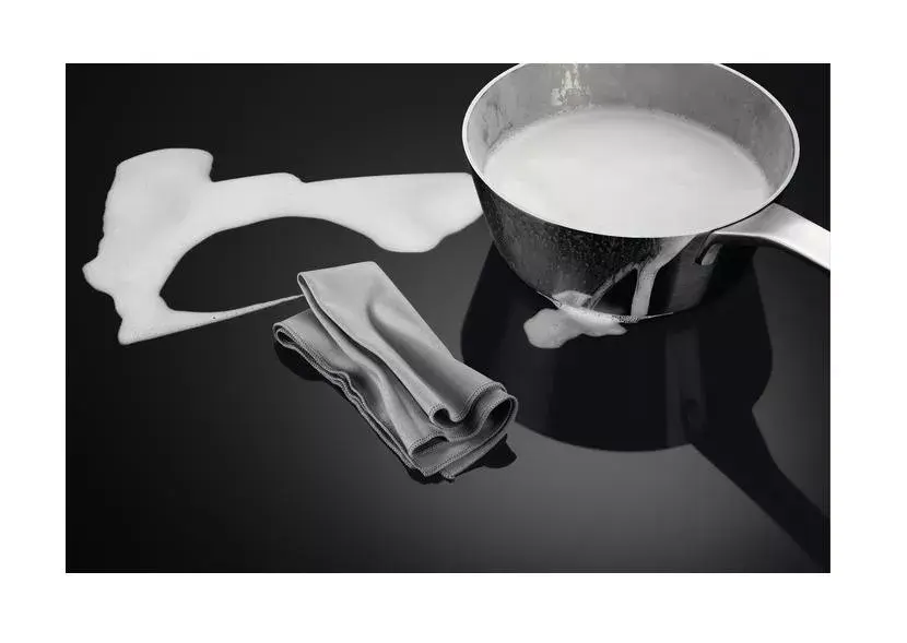 Iebūvējamā indukcijas plīts virsma AEG CCE84751CB Photo 12