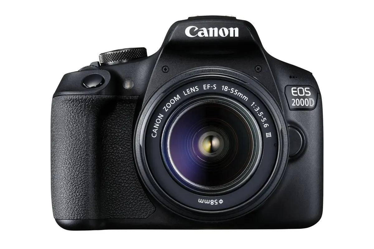 SLR kameru komplekts Canon EOS 2000D