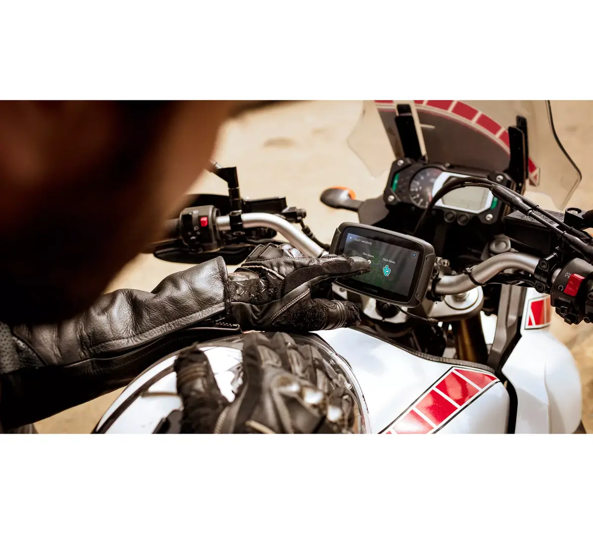 GPS навигатор TomTom Rider 550 Premium Pack Photo 15