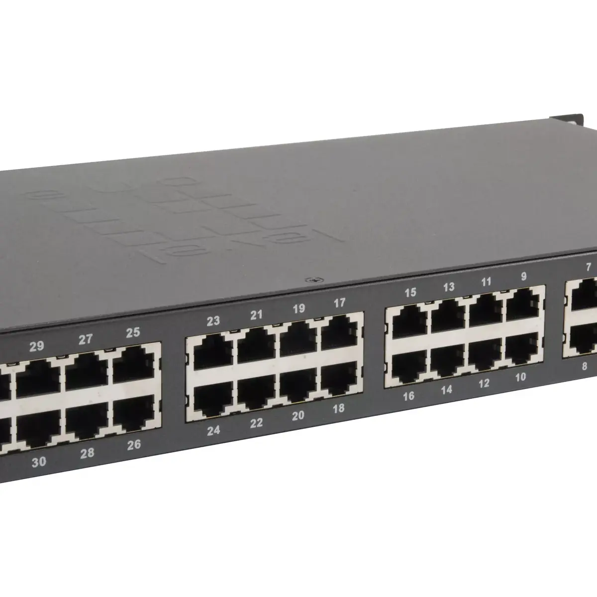 Неуправляемый коммутатор LevelOne 34-Port Fast Ethernet PoE Photo 4