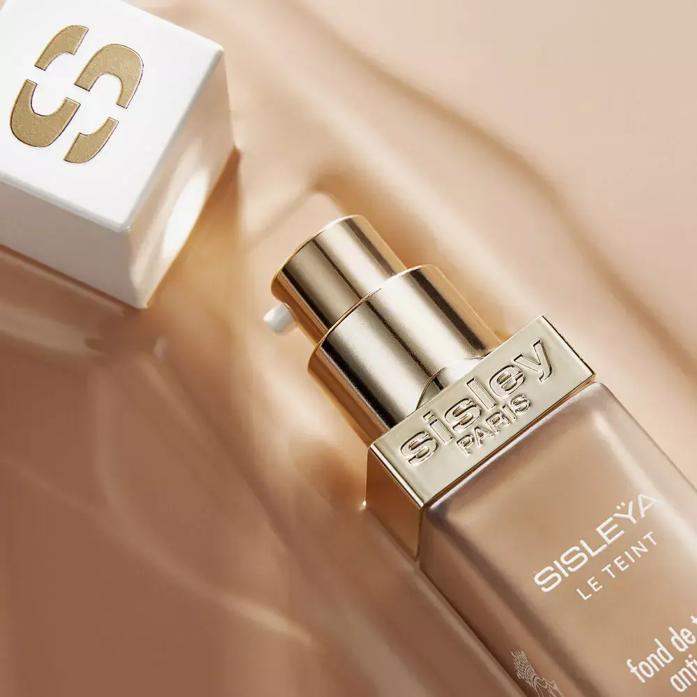 Sisley Sisleya Le Teint Anti-Aging Foundation 2B Linen Photo 2
