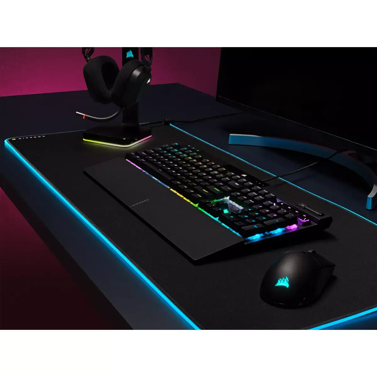 Механическая игровая клавиатура Corsair K70 RGB PRO Photo 5
