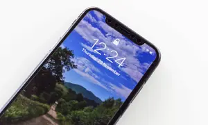 Закалённое полноэкранное стекло 3MK HardGlass MAX для iPhone 7 Plus — чёрное, твёрдость 9H