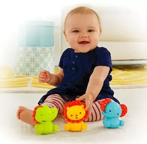 Погремушка Fisher-Price Everything Baby Roly-Poly Pals — для детей от 3 мес., разноцветная (синий/зелёный/красный/жёлтый)