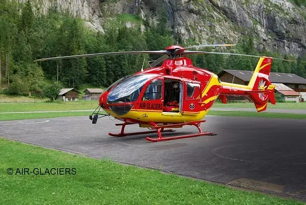 REVELL EC135 Air-Glaciers rotorcraft model 1:72 Photo 7