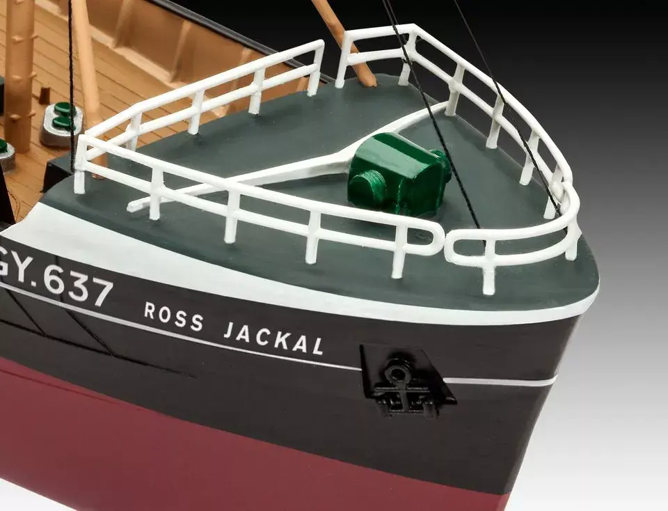 Zvejas kuģa modelis Revell North Sea Trawler Photo 6