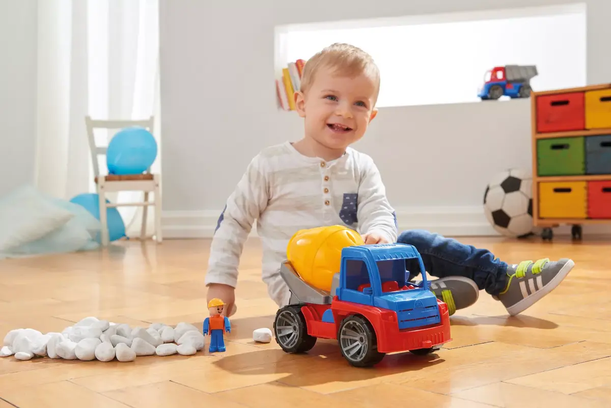 Truck Lena TRUXX Concrete mixer Photo 3